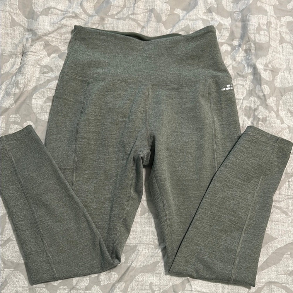Women’s green workout Leggings